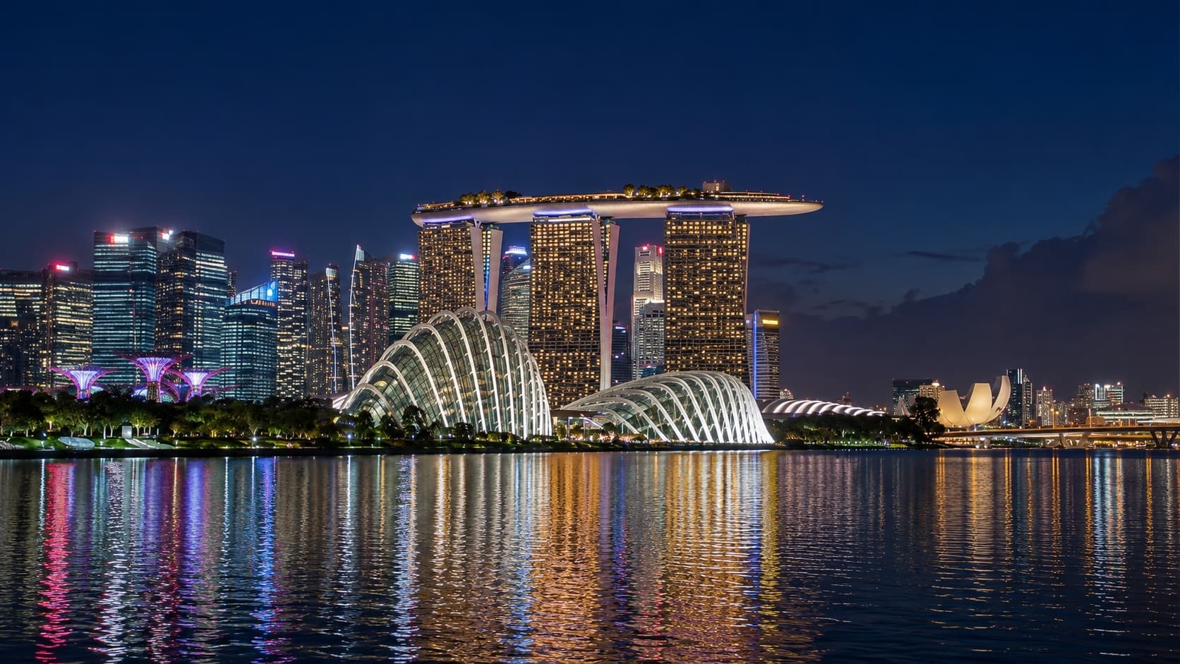 Marina Bay, Singapore at night